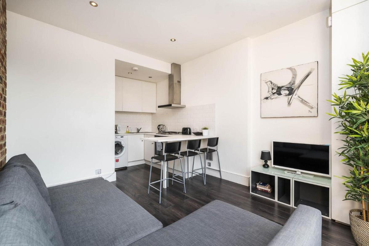 Fantastic 1BD flat in the centre - image 6