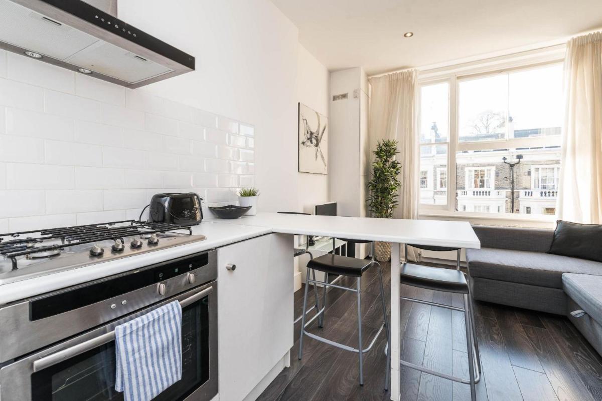 Fantastic 1BD flat in the centre - image 7