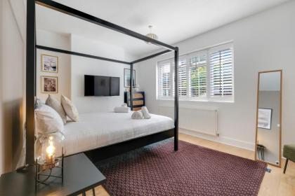 Luxury 3 Bedroom 2 bathroom House Fulham SW6 By 360Stays - image 19