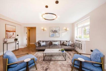 Ultra Luxury Central London 3Bed Apartment - image 6