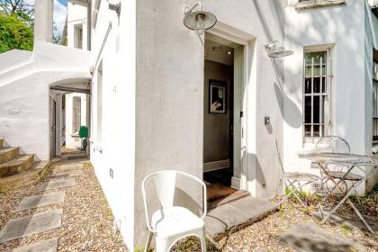 The Portobello Star- Notting Hill 1 Bed - image 16