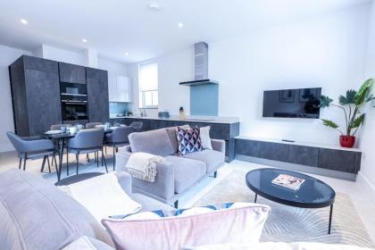 Premier London Apartments Near Camden markets & very close to tube stations by Sojo Stay - image 10