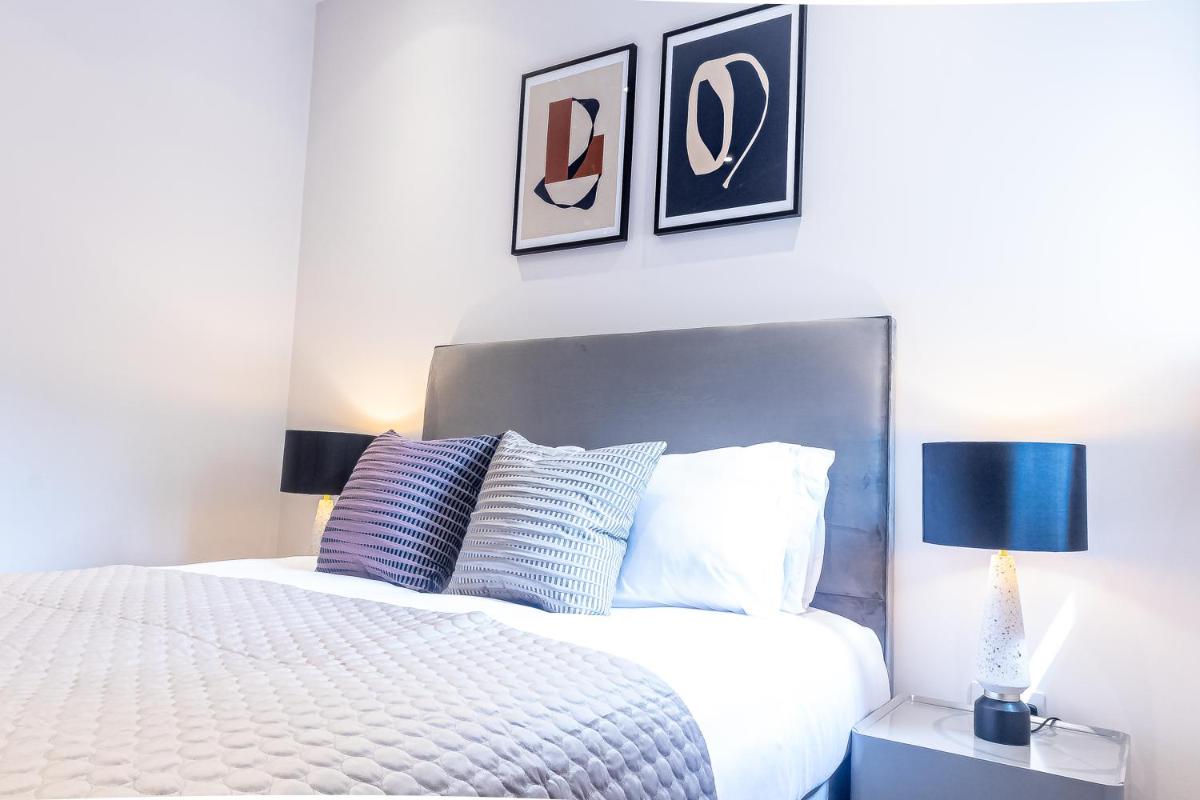 Premier London Apartments Near Camden markets & very close to tube stations by Sojo Stay - image 3