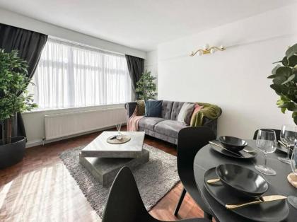 London's Charm Modern 2BR Marylebone's Best Spot - image 19