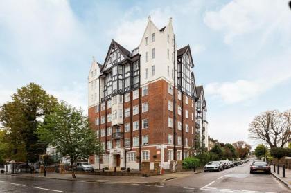 The Abbey Road Apartments - image 4