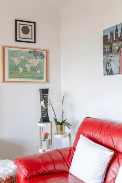 Central 2BD Flat with Balcony - Shoreditch - image 8