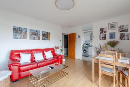 Central 2BD Flat with Balcony - Shoreditch - image 9