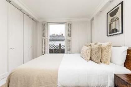 The Kensington High Street Penthouse - image 10