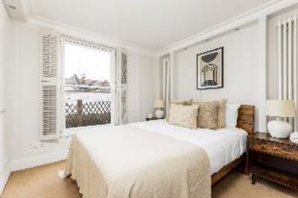 The Kensington High Street Penthouse - image 4