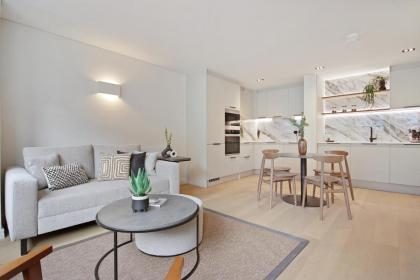 Bow Lane by Q Apartments - image 11