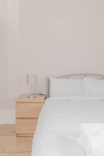 Central & Spacious 1BD - Camden Town - image 13