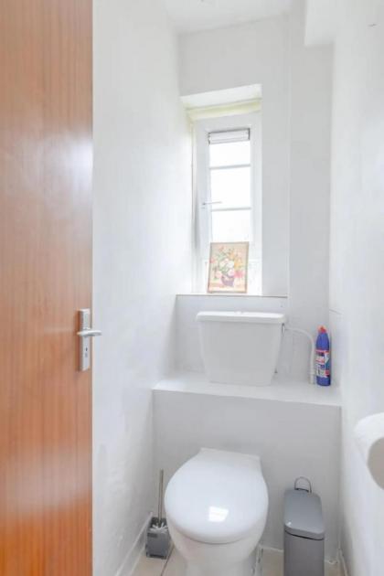 Central & Spacious 1BD - Camden Town - image 19