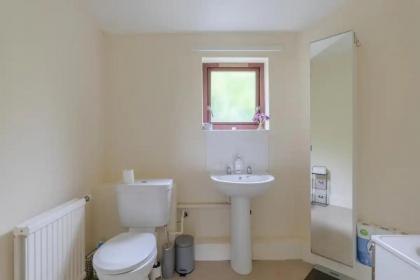 Bright & Calming 1BD Flat - Islington - image 13