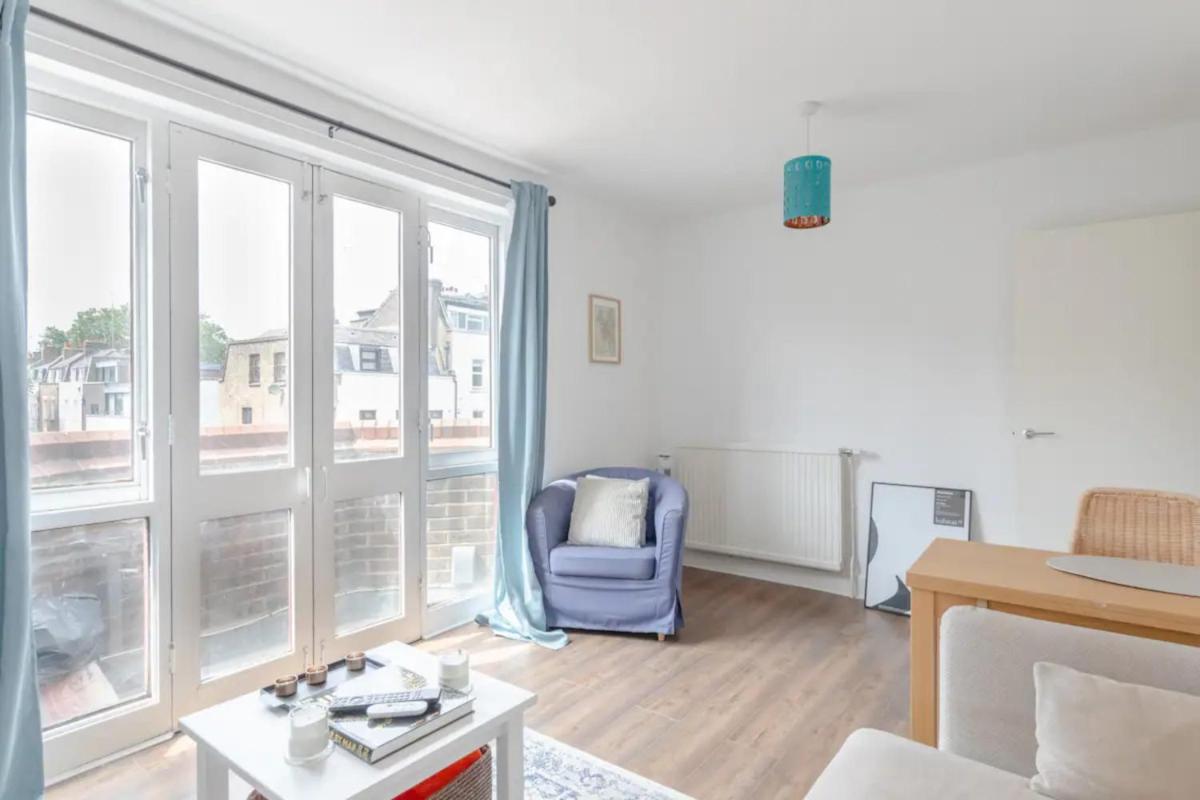 Bright & Calming 1BD Flat - Islington - image 7