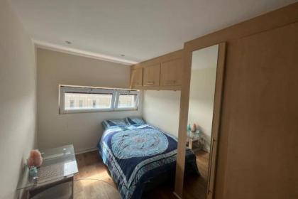 Modern 1BD Flat - 5 min walk to Battersea Park! London