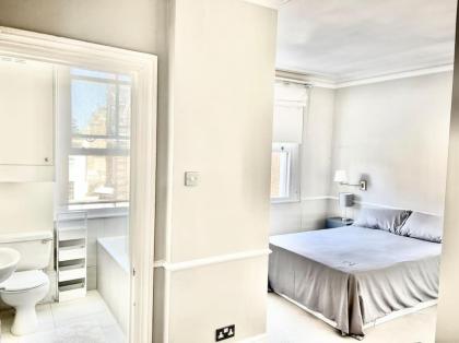 Lovely 2-beds flat in the heart of Knightsbridge - image 2