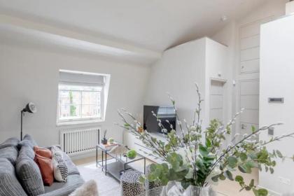 Stylish 1BD Flat 5 Mins to Harrods- Knightsbridge - image 17