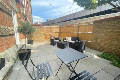 Contemporary 1BD Flat wGarden - Whitechapel - image 18