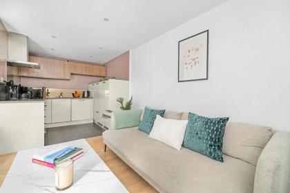 Terrace & King's Cross - City Apartment - image 10