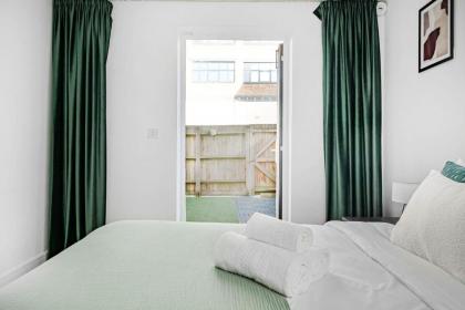 Terrace & King's Cross - City Apartment - image 19