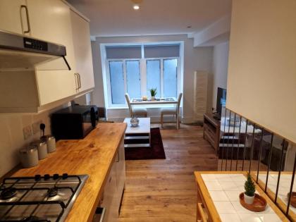 Lovely 1-Bed Apartment in London - image 11