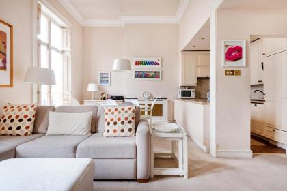 Stunning flat in Notting Hill - image 12