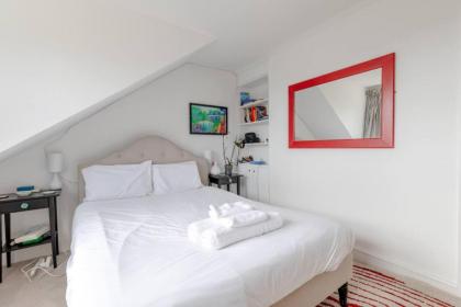 Top Floor 1BD Flat with Balcony - Ladbroke Grove - image 16