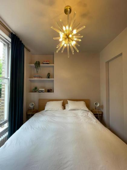 Luxury 2BD Flat wPrivate Garden - Kentish Town! - image 17