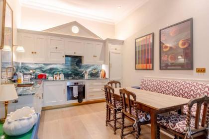 Luxurious & Stylish 2BD House - Bayswater! - image 20