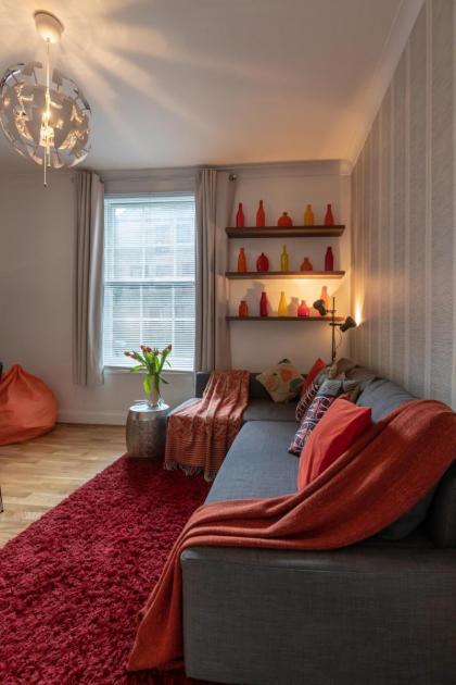 Your London Adventure Begins Here: Smart Stay in the heart of Covent Garden - image 10