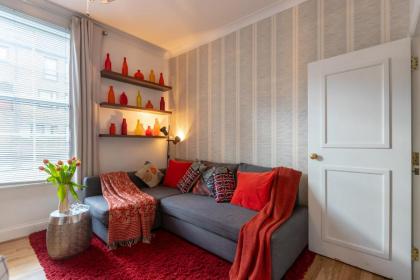 Your London Adventure Begins Here: Smart Stay in the heart of Covent Garden - image 12