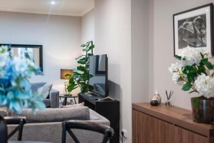 Hampstead Garden Flat-Hosted by Sweetstay - image 7