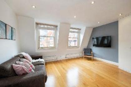 Comfy 2BR Hub in Central Fitzrovia - image 15