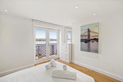 Monthly Stays! 2 Bed Stunning Riverside Apartment - image 18