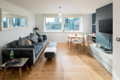 Chic 1 Bedroom Apartment with view of Shard - image 2