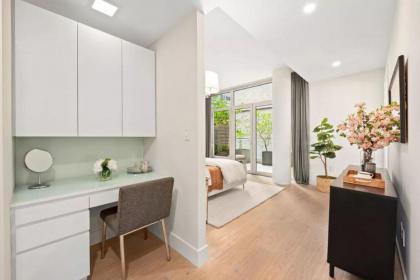 South Kensington Premium Flat - image 6