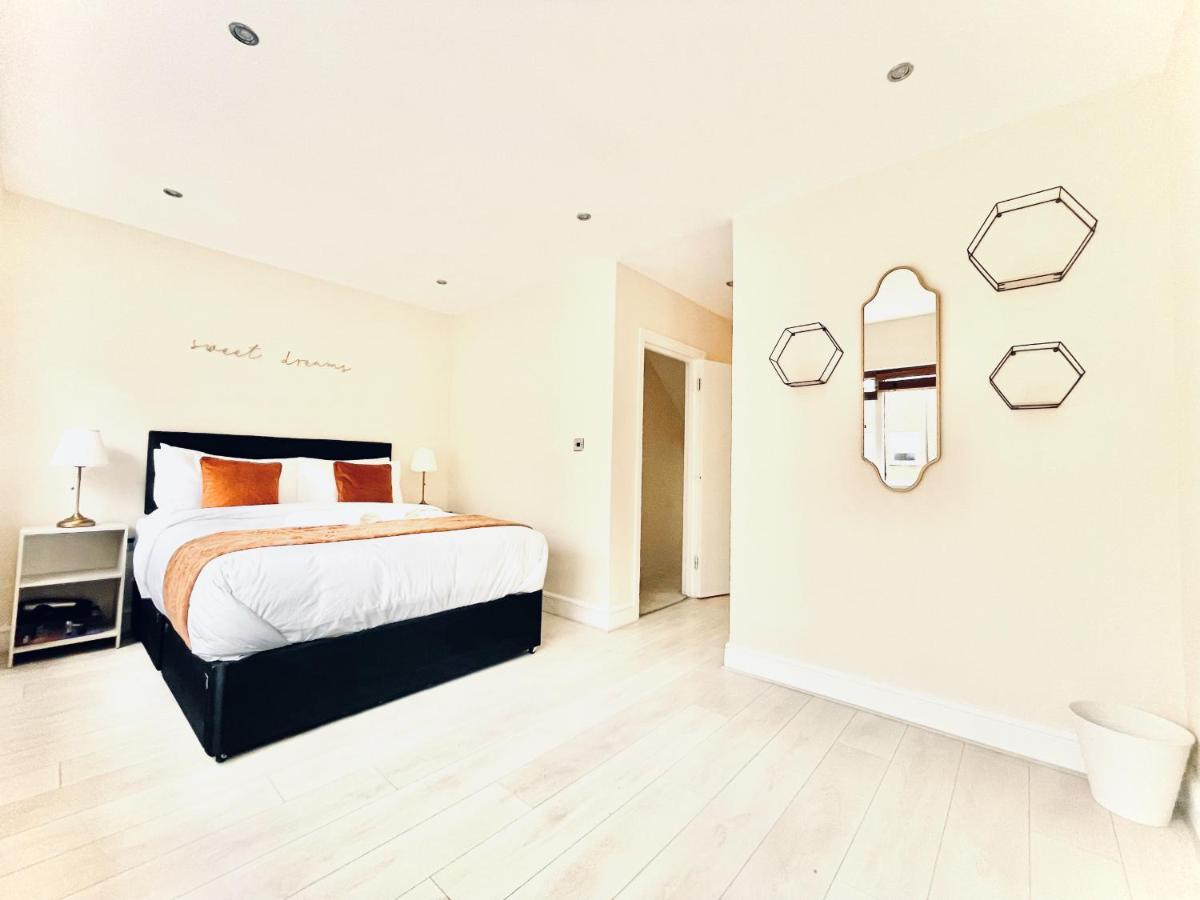 Islington Town House - main image