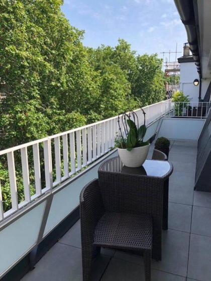 2 Bed Penthouse Serviced Apt South Kensington