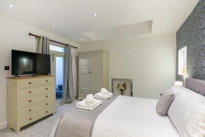 The Notting Hill Residence - 2 BR Apartment Close to Hyde Park - image 17