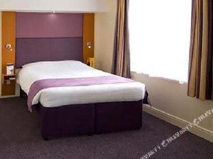 Premier Inn London Kensington (Olympia) - image 10