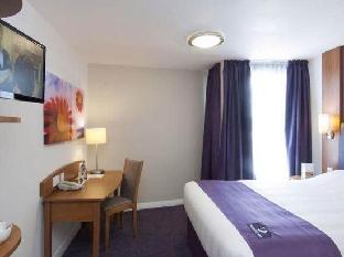 Premier Inn London Kensington (Olympia) - image 6