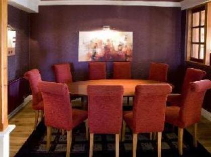 Premier Inn London Rainham - image 10