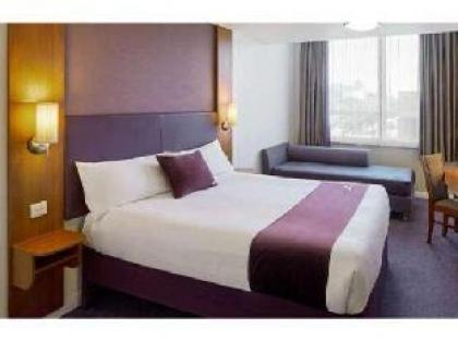 Premier Inn London Rainham - image 13