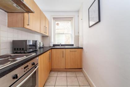 The Maida Vale Flat - image 19