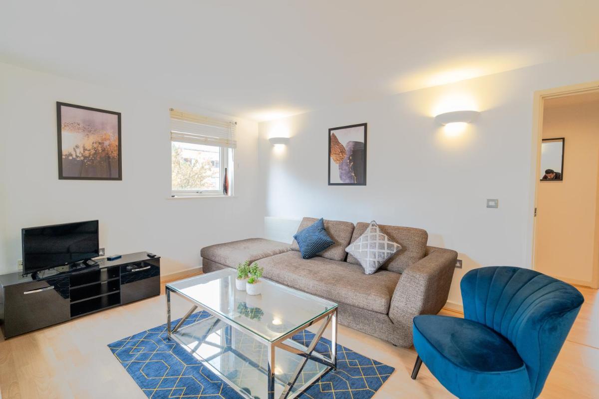 Kings Cross 2 bed apartment - main image