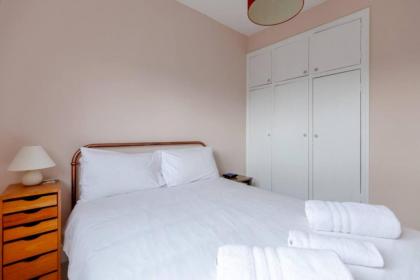 Quaint & Cosy 1 Bedroom Flat - Kensington Olympia! - image 13