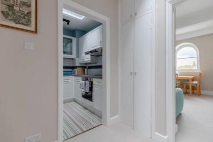 Quaint & Cosy 1 Bedroom Flat - Kensington Olympia! - image 19