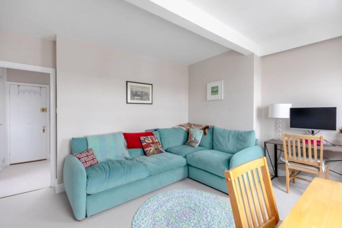 Quaint & Cosy 1 Bedroom Flat - Kensington Olympia! - image 6