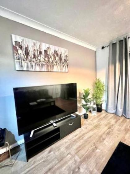 2 bed barking - image 5