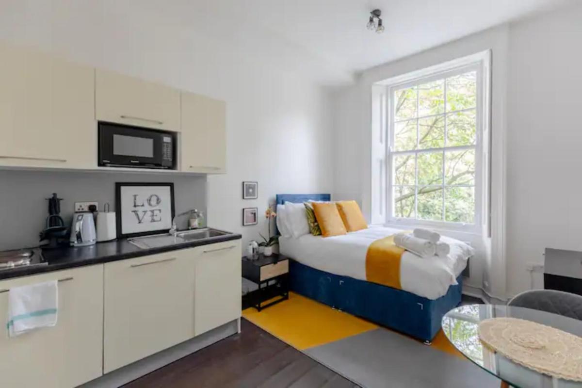 Modern-Victorian Studio Flat - 10 Mins to Camden! - image 2